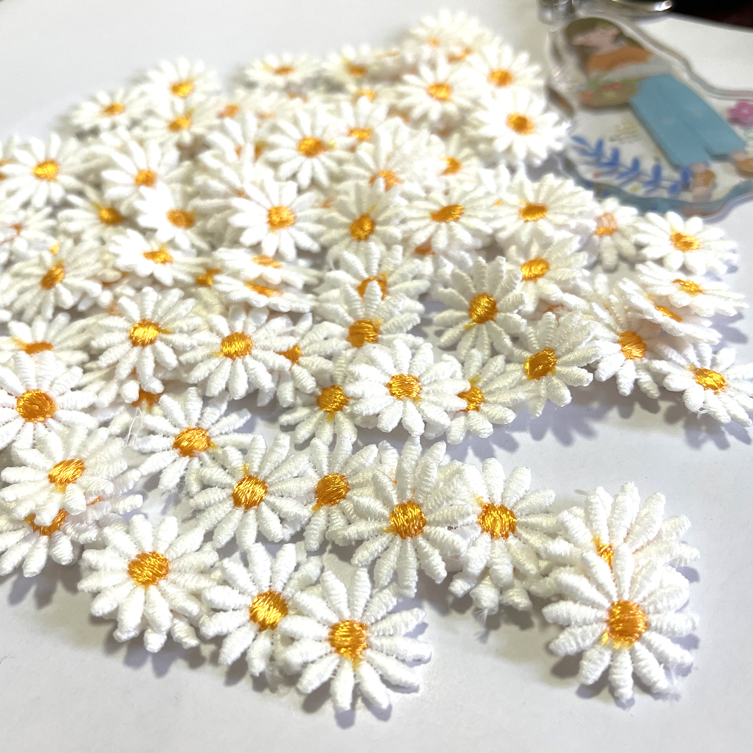 Embroidery Daisy Flower - AHYONNIEX 100 stks Mini Madeliefjes Bloem