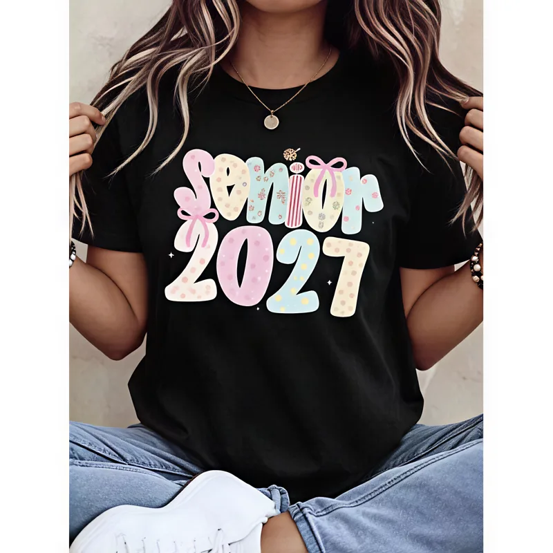 Embroidery Gift Ideas - Zwaar katoenen senior 2027 afstudeer-T-shirt, pastelkleurig