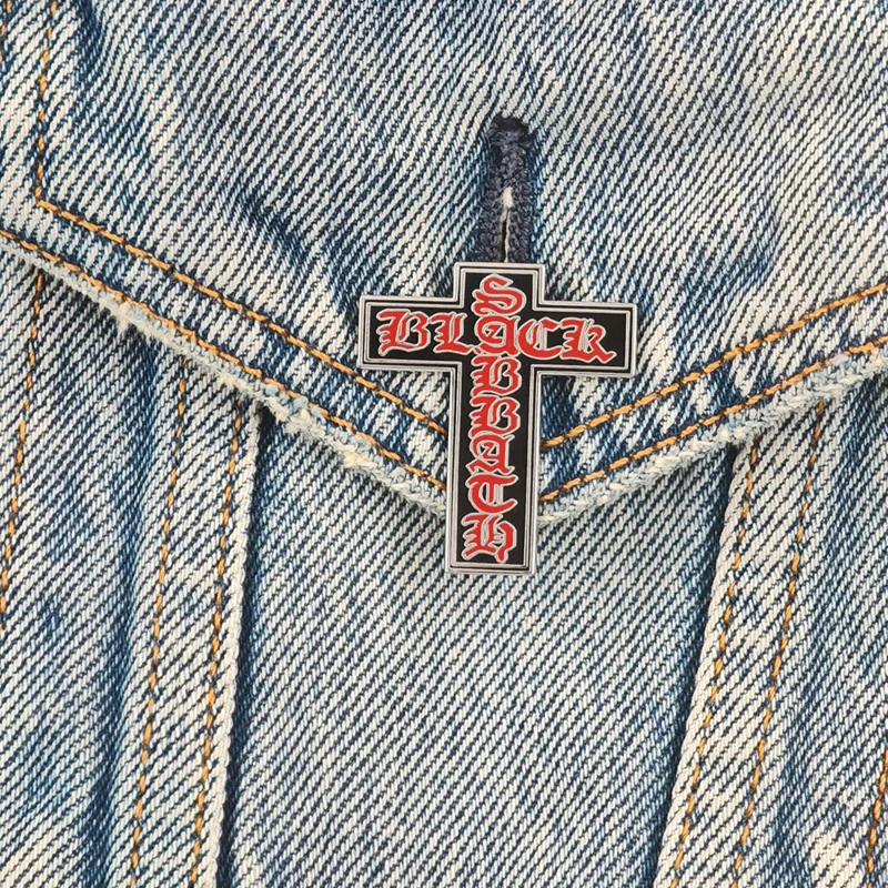 Black Sabbath Emaille Pin Heav - Embroidery Icon recensie en prijs