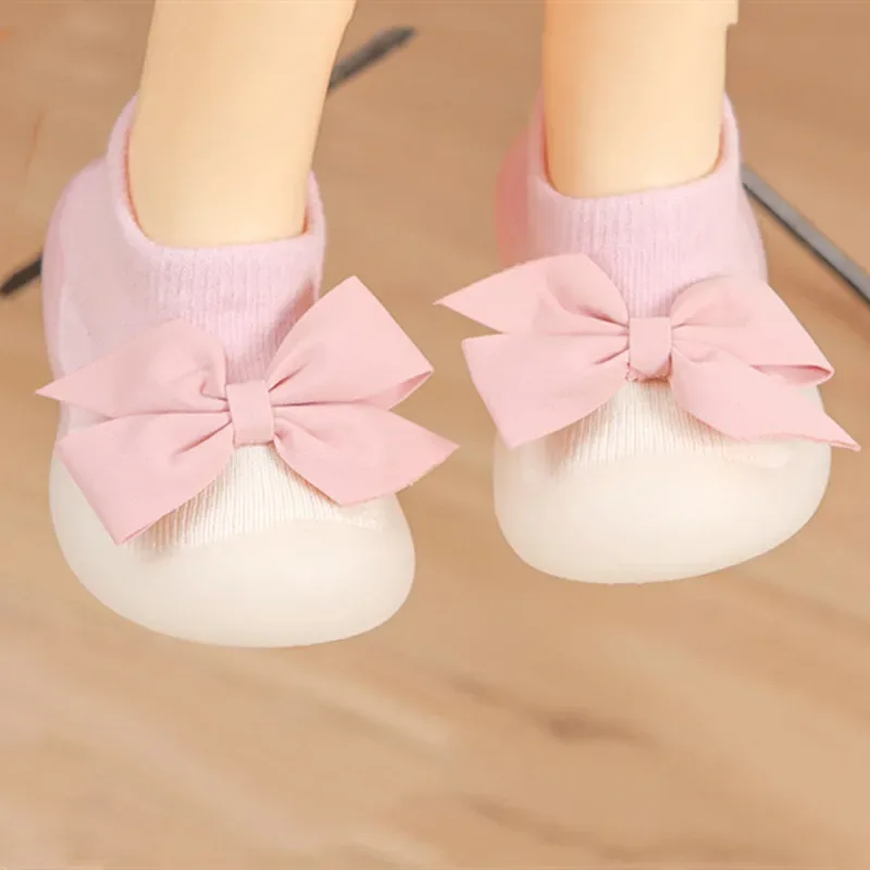 Pasgeboren Baby Jongen Schoene - Embroidery On Socks recensie en prijs
