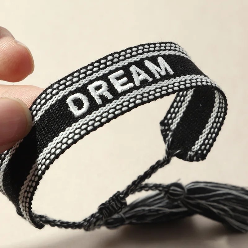 Handgemaakte armband met bordu - Embroidery Letter N recensie en prijs