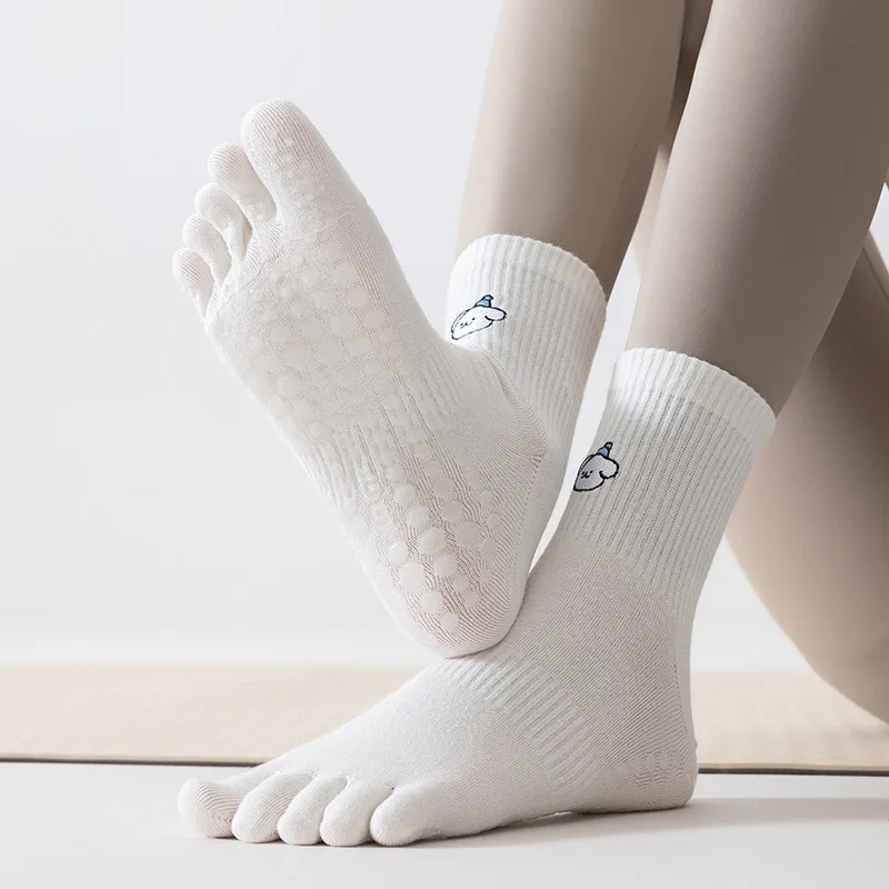 Vijf Vinger Yoga Sokken Cartoo - Embroidery On Socks recensie en prijs