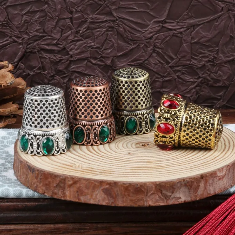 Premium koperen vintage naaivi - Embroidery Premium recensie en prijs