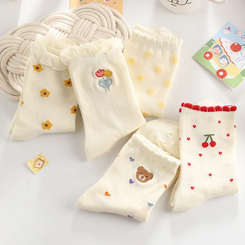 Vrouwen Sokken Katoen Ins Tij  - Embroidery On Socks recensie en prijs