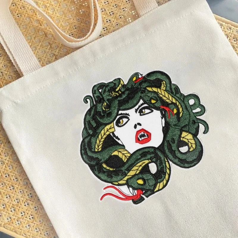 1PC Snake & Girl Cartoon Anime - Embroidery Patch recensie en prijs